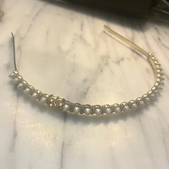 Authentic Chanel pearl headband - Picture 3 of 12